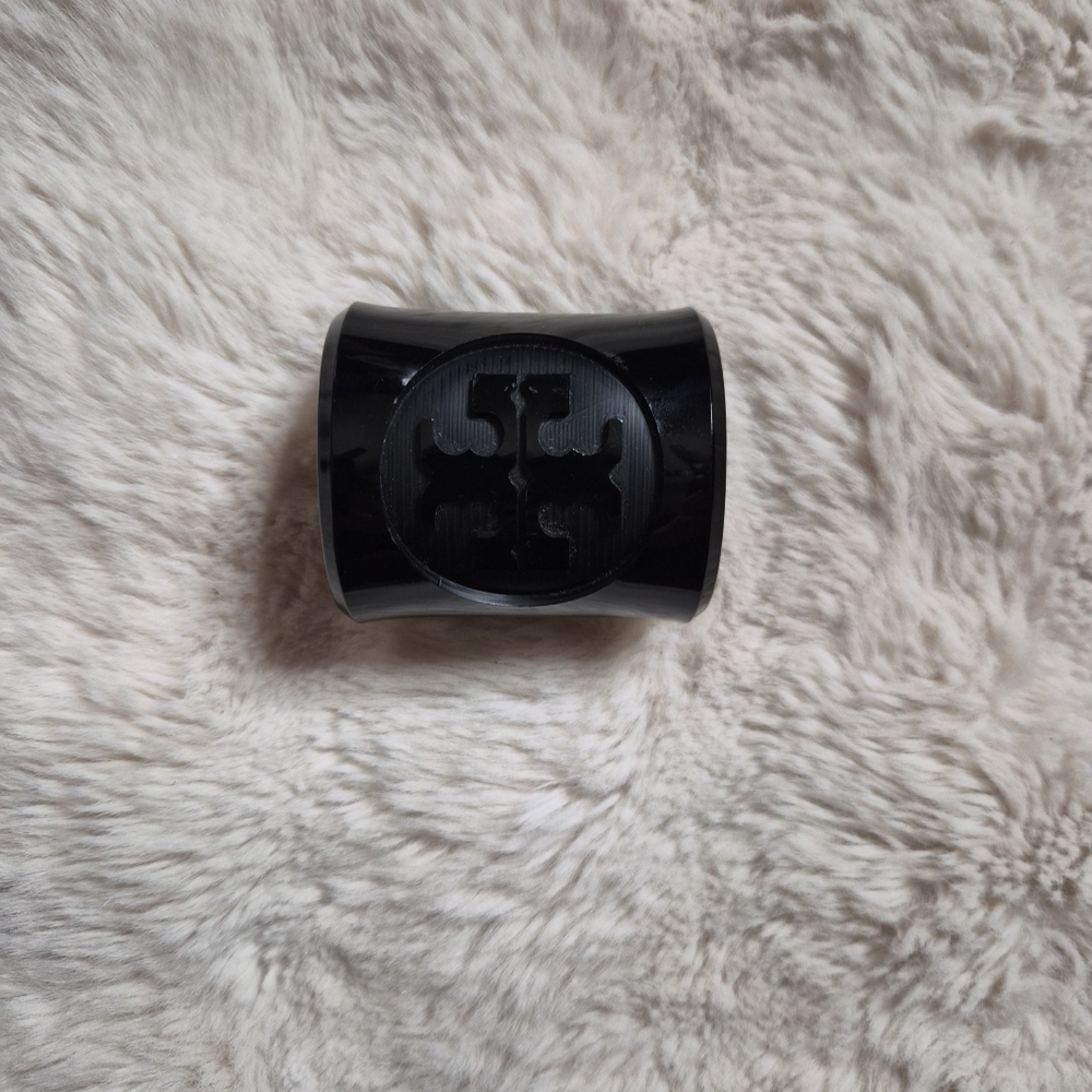 Tory Burch Cuff Bracelet Black Resin Logo Wide Cuff Bracelet MSRP $278 ✨️💫